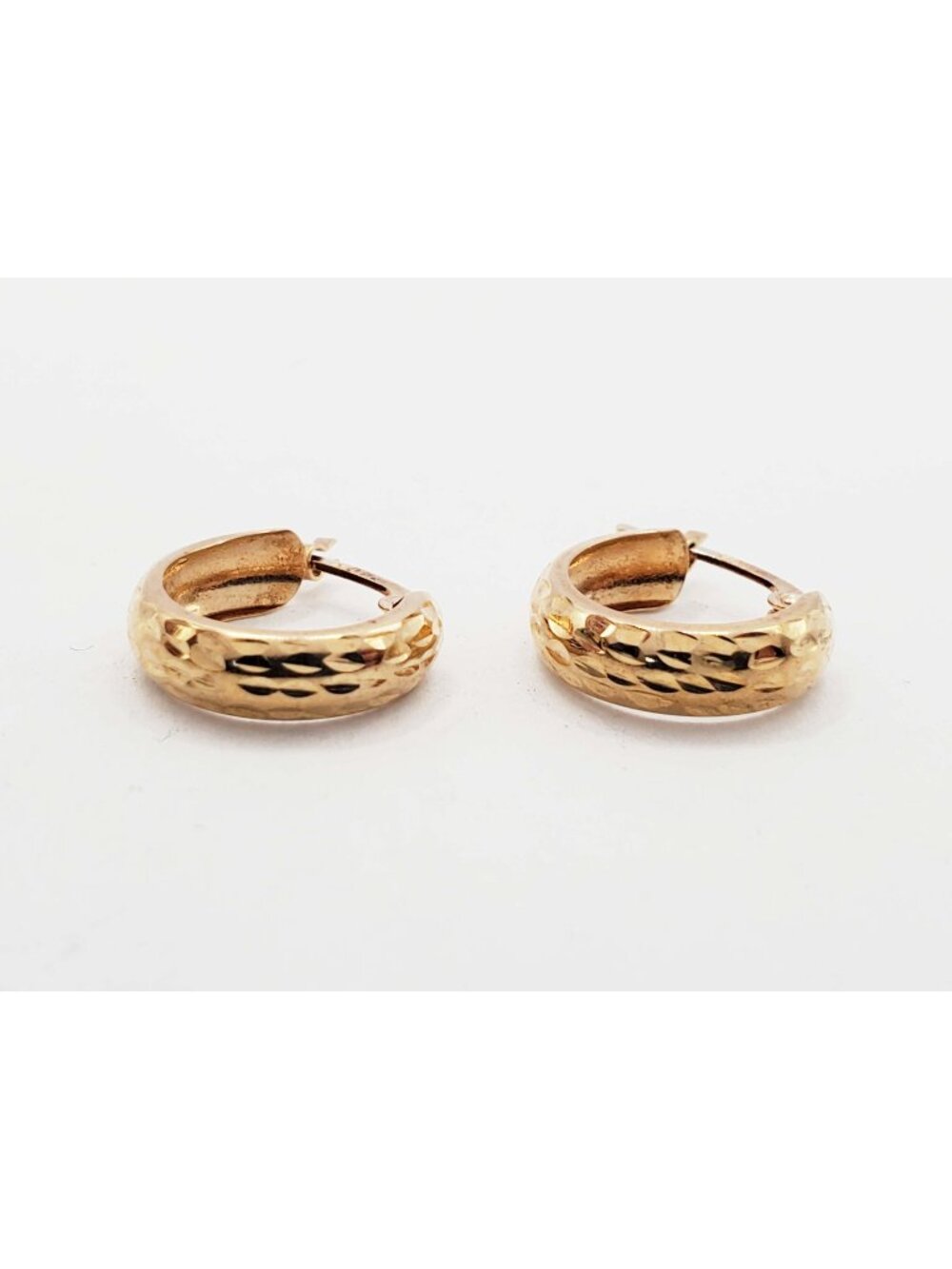 3.5mm Dia-Cut Mini Hoop Earrings 10k Gold